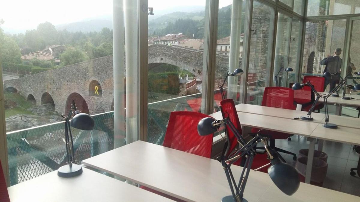 Apartamento Duplex En El Puente Historico, Gra De Fajol กัมโปรดอน ภายนอก รูปภาพ