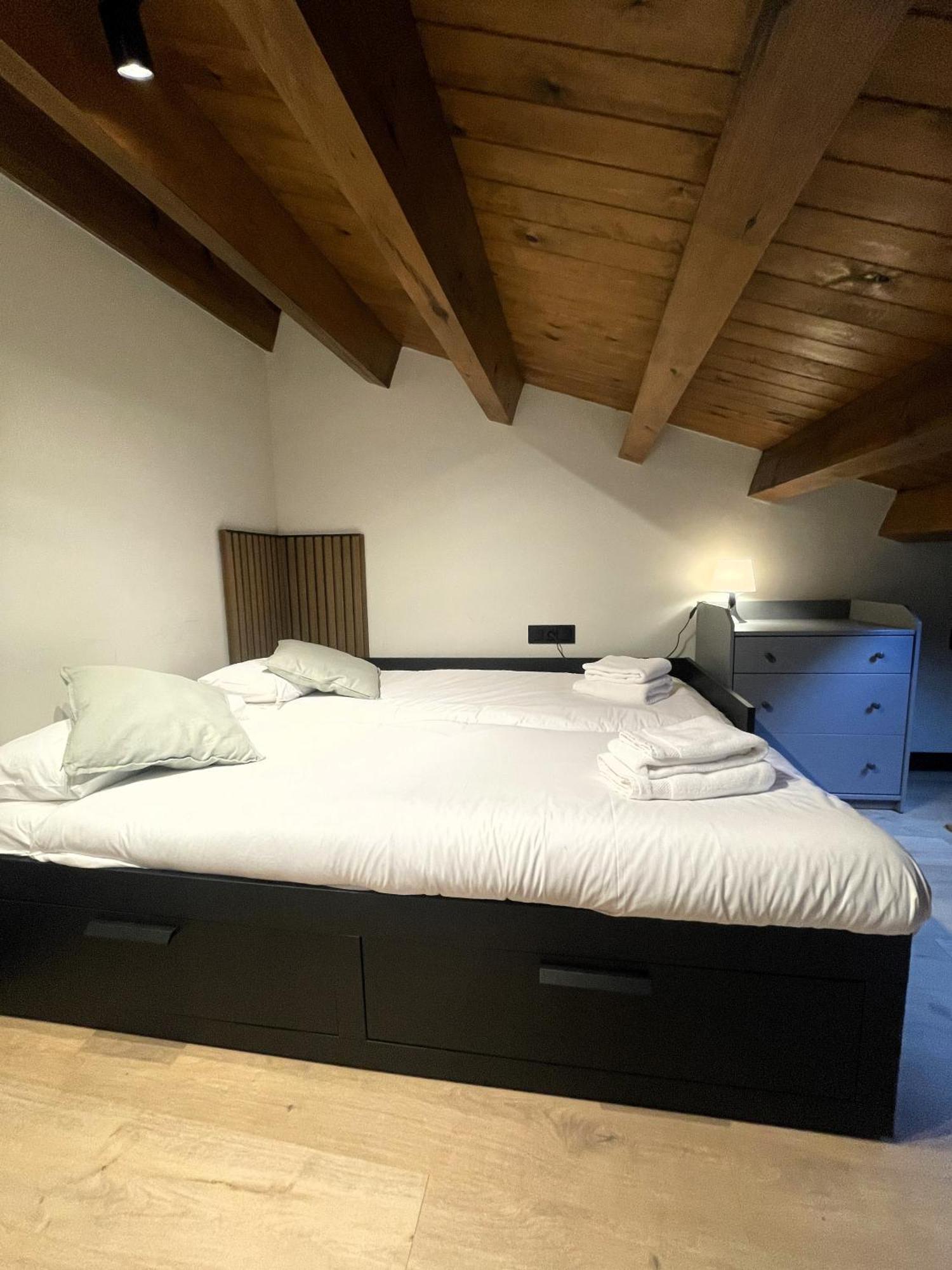 Apartamento Duplex En El Puente Historico, Gra De Fajol กัมโปรดอน ภายนอก รูปภาพ