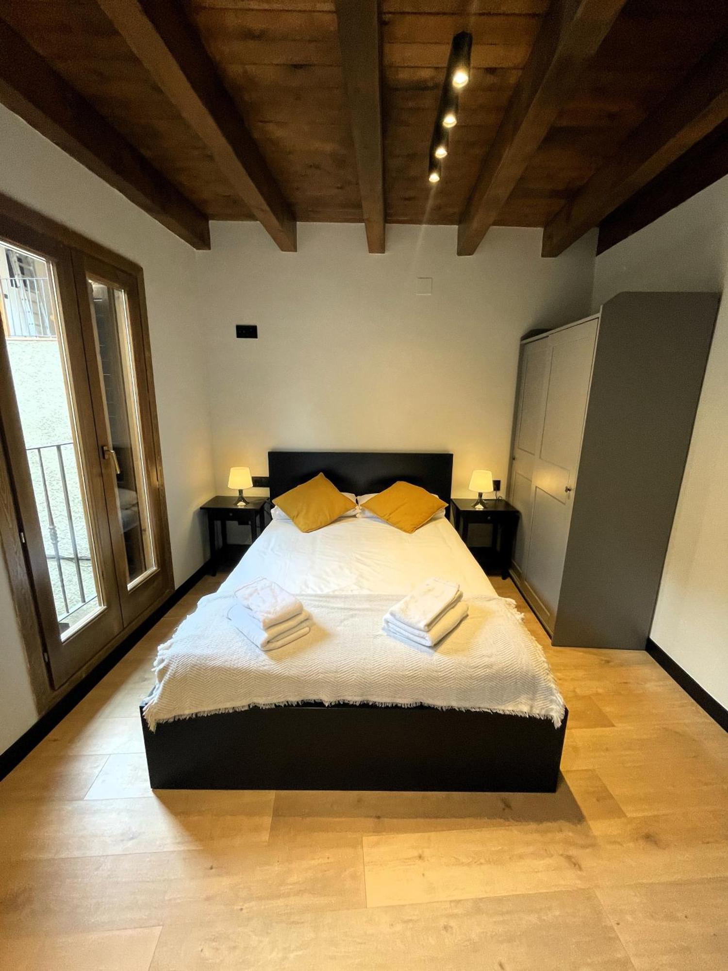 Apartamento Duplex En El Puente Historico, Gra De Fajol กัมโปรดอน ภายนอก รูปภาพ