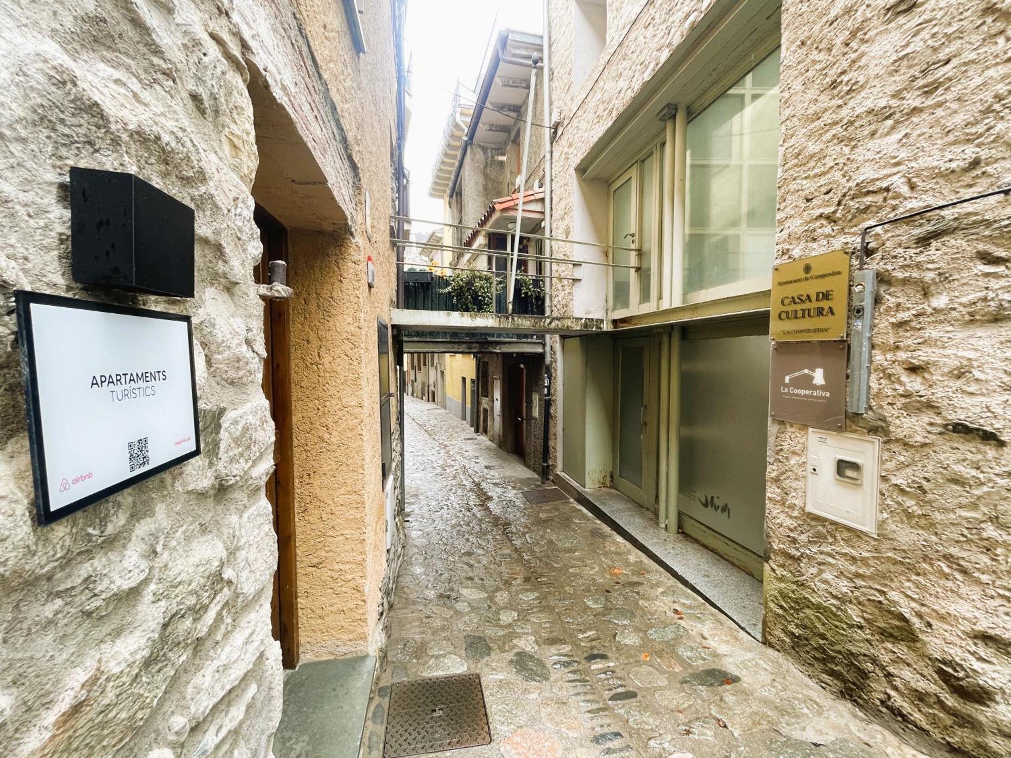 Apartamento Duplex En El Puente Historico, Gra De Fajol กัมโปรดอน ภายนอก รูปภาพ